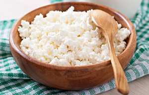 Творог: польза, мифы и кому он действительно подходит