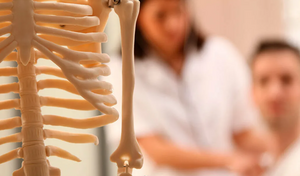 Как питаться, чтобы сохранить здоровье костей