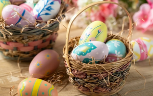 Окрашивание яиц к Пасхе