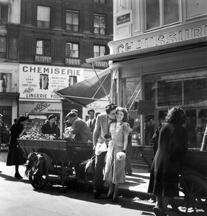 1950-е. Париж на снимках Робера Дуано. Часть 20