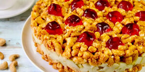 Торт “Резекне” — уникальный десерт, имеющий сходство с Муравейником, но обладающий совершенно собственным обликом и вкусом