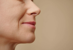 Как уменьшить носогубные складки без уколов: упражнения и причины появления