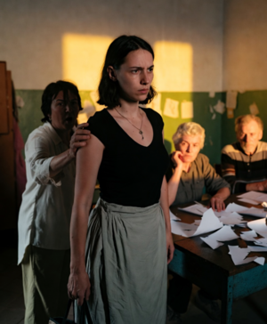 Ей уже сорок четыре, ни семьи, ни детей. Зачем ей эта доля?