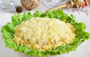 Праздничный салат «Одуванчик»: нежный, воздушный и очень красивый