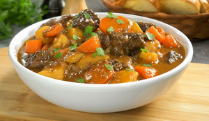 Тушеная говядина с овощами