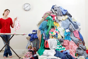 Как без утюга разгладить мятую одежду