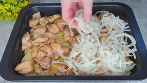 Даже шашлык на фоне этого блюда кажется обычным! Сестра из США поделилась рецептом, который полностью изменил моё представление о быстром ужине — получается вкусно, сытно и всего за 20 минут! Никакого гриля, сложных действий и огромного списка ингредиенто