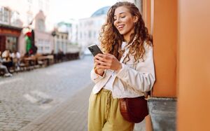 В каких случаях можно написать мужчине первой?