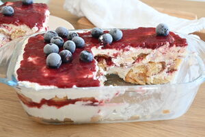 Рождественский слоёный десерт — невероятно вкусный! Делюсь рецептом.