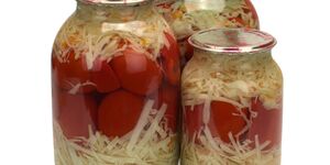 Помидоры с капустой на зиму — тот самый домашний вкус из детства.