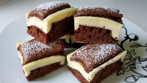 «Подушка» — торт, который я готовила уже много раз. Очень вкусный, нежный и воздушный