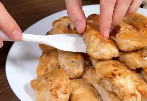 Это куриное филе настолько вкусное, что готовлю его уже много лет! Не ужин, а настоящее золото!