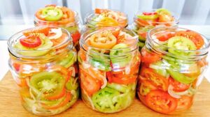 Зелёные помидоры на зиму: аппетитная закуска, которая быстро станет любимицей на вашем столе.