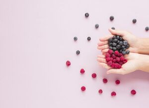 Как отстирать пятна от ягод