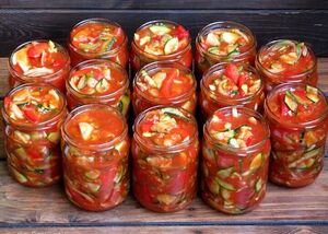 С такими кабачками на зиму и огурцы не нужны! Острые хрустящие кабачки по новому рецепту — для тех, кто не знает, куда девать урожай 