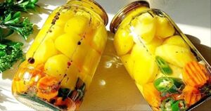 Маринованный картофель: в прошлом году закрыла всего одну банку, а теперь сразу десять