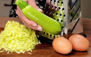 Настолько вкусные, что готовлю их два раза в неделю! Самый простой рецепт из кабачков! 