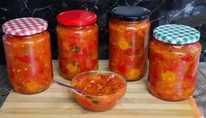 1 кг помидоров и 2 кг перца: невероятно вкусный салат «Охотничий» на зиму