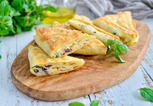 Ленивые пирожки из лаваша с творогом, картофелем и сыром