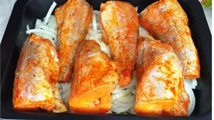 Запечённая рыба — простой и полезный вариант вкусного ужина для всей семьи