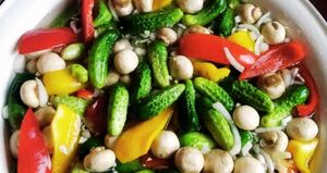 Консервированные огурцы с грибами на зиму. Готовлю каждый год и советую попробовать и вам.