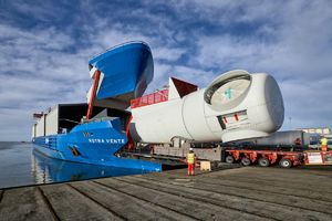 У Siemens Wind Power появился гигантский грузовой корабль с горизонтальной загрузкой