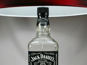 Оригинальная настольная лампа Jack Daniel’s: мастер-класс