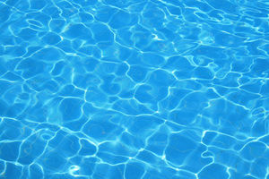 10 фактов о бассейнах, после которых вы в них больше не полезете