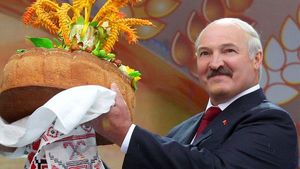 Зачем Лукашенко завлекает интуристов?