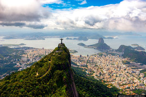 Рио-де-Жанейро с высоты: от фавел до статуи Христа