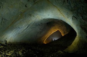 ПЕЩЕРА МОВИЛЕ: НЕЗЕМНАЯ ЖИЗНЬ НА ЗЕМЛЕ