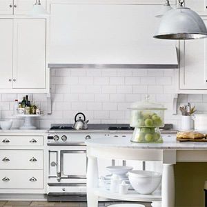Белая кухня: 115 идей оформления