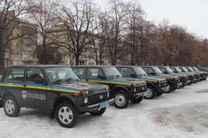 Полтавских полицейских пересадили на российские "Нивы"