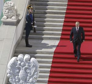 Французское издание Slate рассказало о годе Путина: Россия расплющила ОБСЕ.