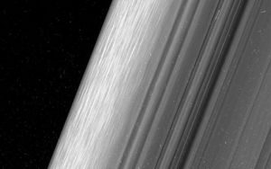 #фото дня | Снимки колец Сатурна, сделанные с максимально близкого расстояния