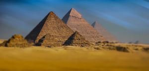 Гипотеза: Пирамиды строились как убежища от метеоритов?