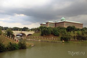 Малайзия: Путраджая — недоделанная новая столица