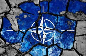 Под защитой Путина: 4 страны НАТО выбирают Россию