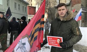 Поездка в Екатеринбург: Навальный нарвался на пикет в свою честь