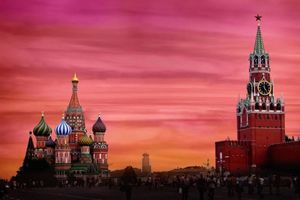 «Остается только сдаться: Путин правит миром»: западные СМИ призывают любить Россию