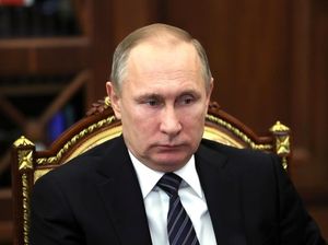 Путин помиловал Севастиди, осужденную за измену Родине по смс