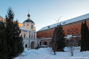 Высоко-Петровский монастырь. Продолжение
