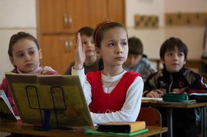 Прибалтика в истерике: к войне с Россией готовят даже школьников