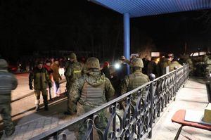 Произошла драка полиции с блокадниками: Парасюк госпитализирован
