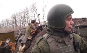 «Два взвода пехоты было. Немножко их покрошили», — сказал военнослужащий ДНР.