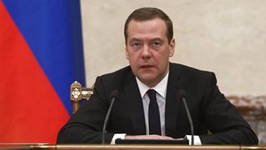 Медведев утвердил индексацию социальных пенсий с 1 апреля