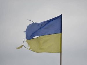Зачем эти рваные тряпки? - Мэр контролируемого Киевом города на Донбассе отказался вывешивать украинские флаги