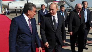 Президент Узбекистана прибыл в Россию