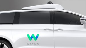 Waymo приглашает обычных людей покататься на минивэнах с автопилотом