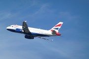 Пассажир заставил British Airways отложить переход на платное питание